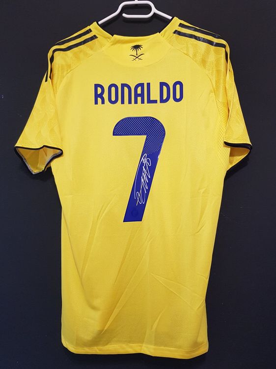 Verwunderlich Al Nassr Ronaldo Trikot Kaufen Fotos
