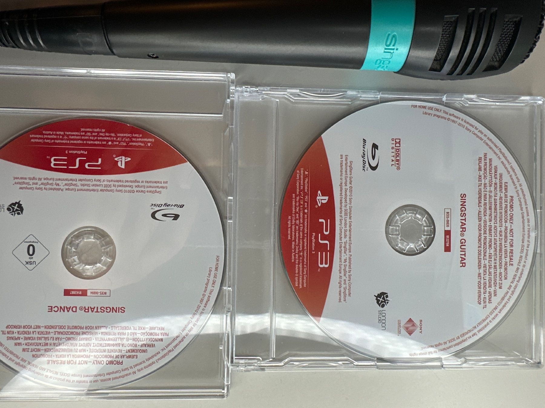 Sony Giochi: Singstar Mikrofone mit Spielen – Usato da St.gallen venduto da taduz 1