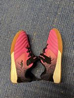 Hallenschuhe Gr. 28