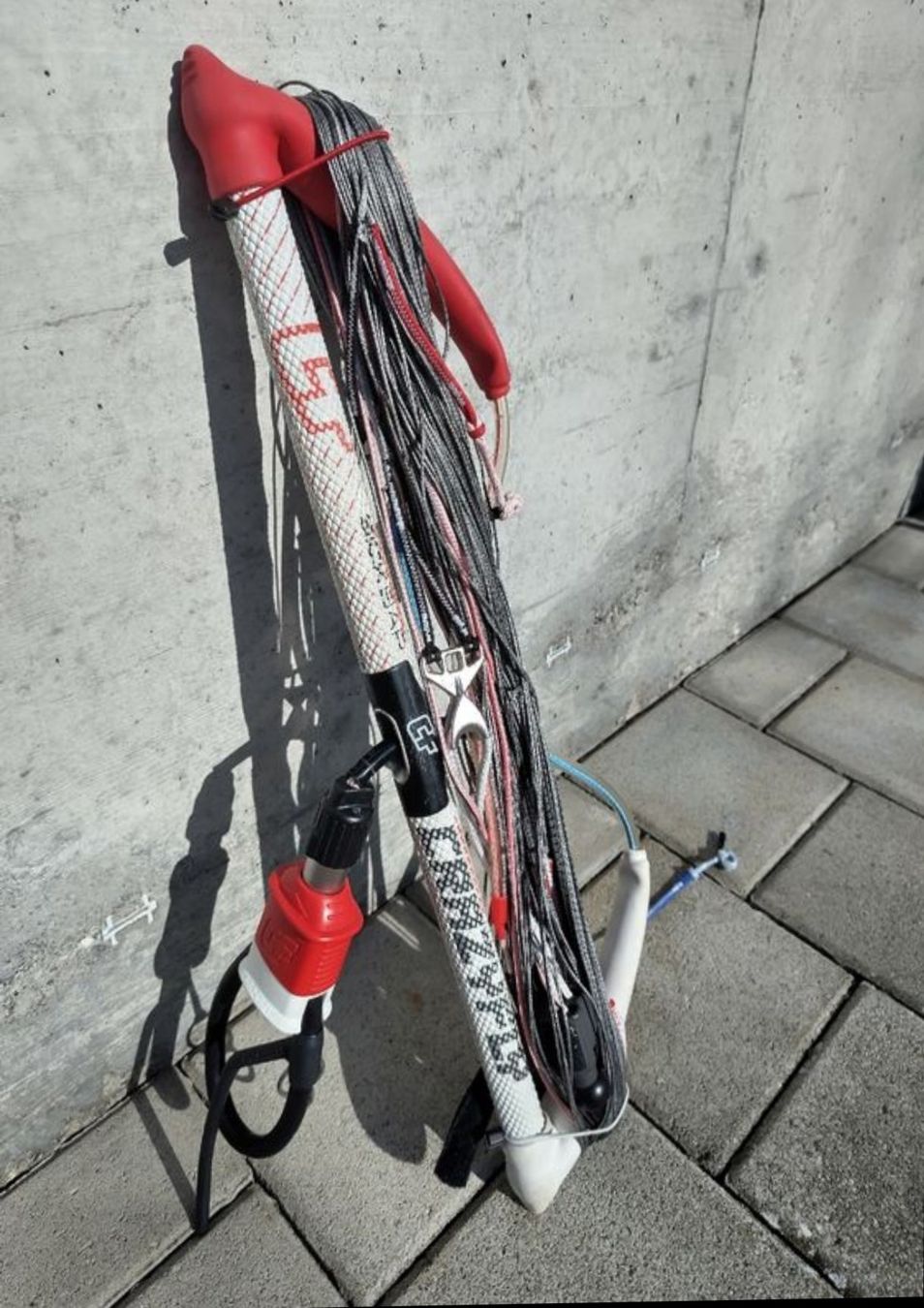 Aquilone: Carbon Bar CrazyFly Kitesurf – Usato da Crans-Montana venduto da fry_v78w