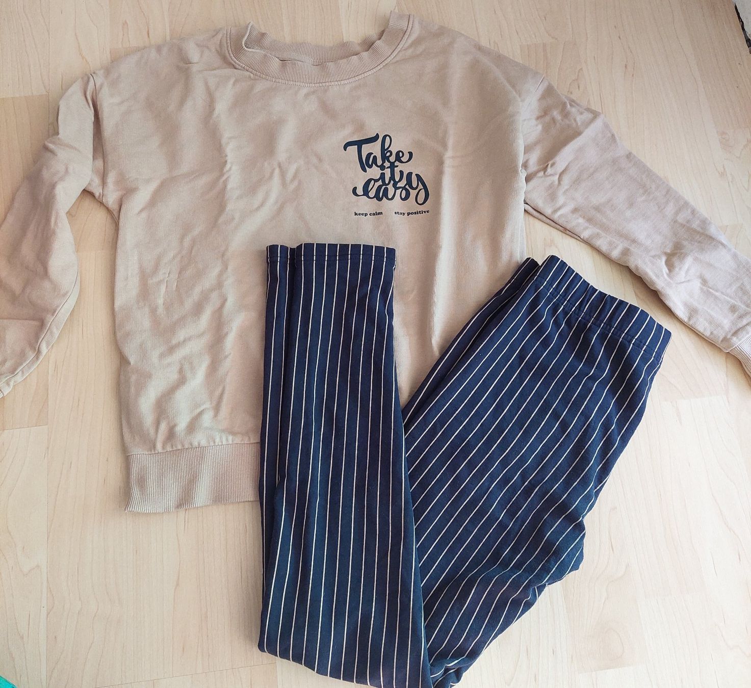Lotti & Set di vestiti: Mädchen Set, Gr. 146, Top Zustand, Herbst – Usato da Basel venduto da robaczek277