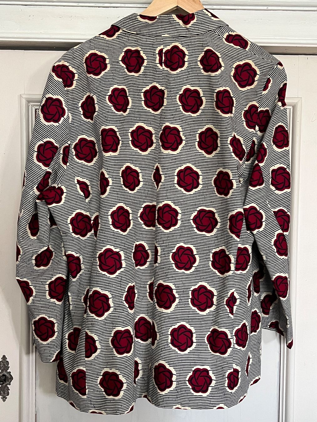 Giacche: Blazer mit Rosenmuster, 42 – Usato da Zürich venduto da Girasole232