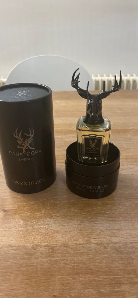 Pana Dora Parfum & Eau de Toilette: Pana Dora - Onyx Black 100 ml – Gebraucht aus Kriens von horizon_eleven