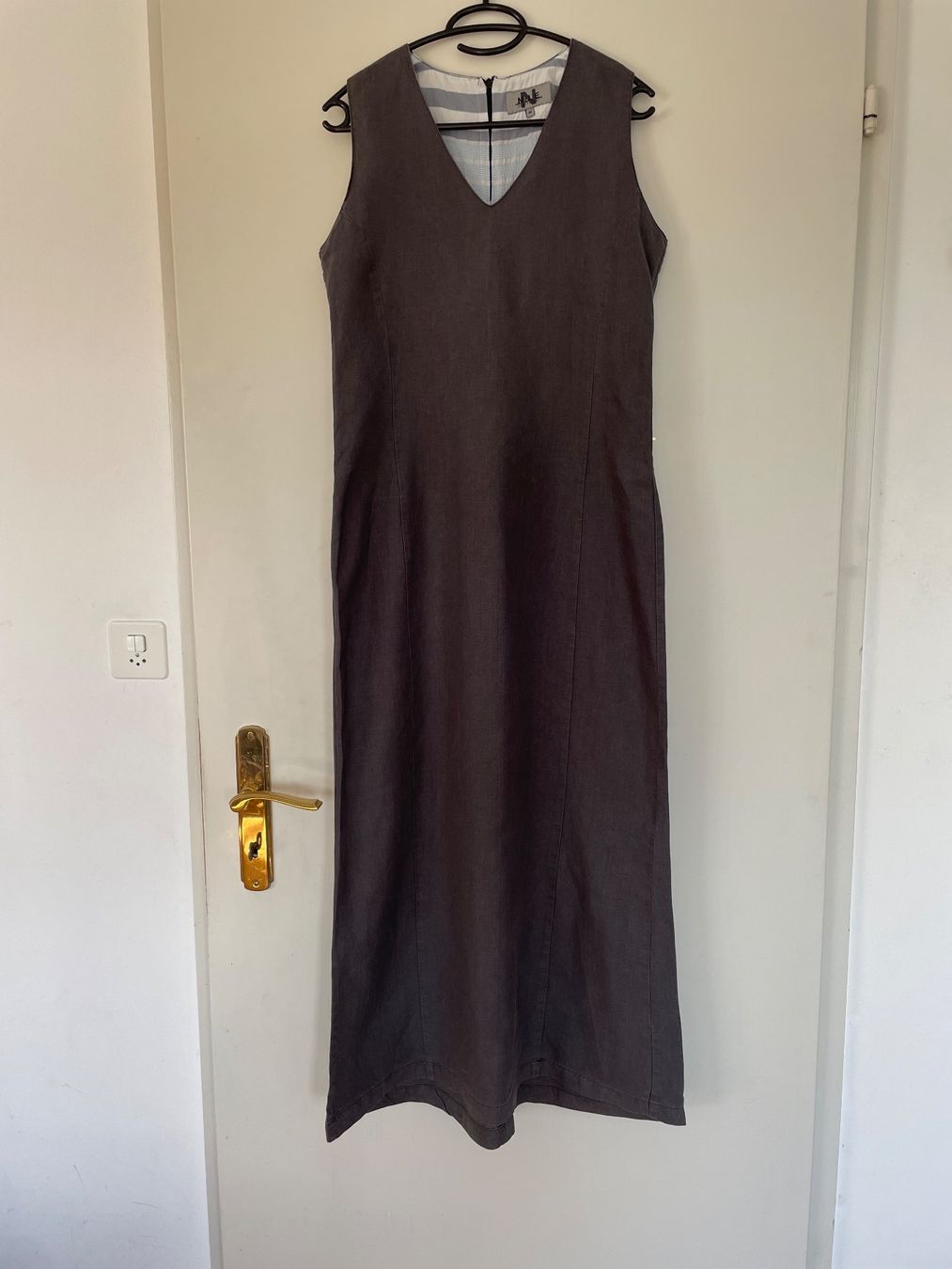 Nile Vestiti: NILE graues Kleid Gr. M – Usato da Unterentfelden venduto da mar_kg6w