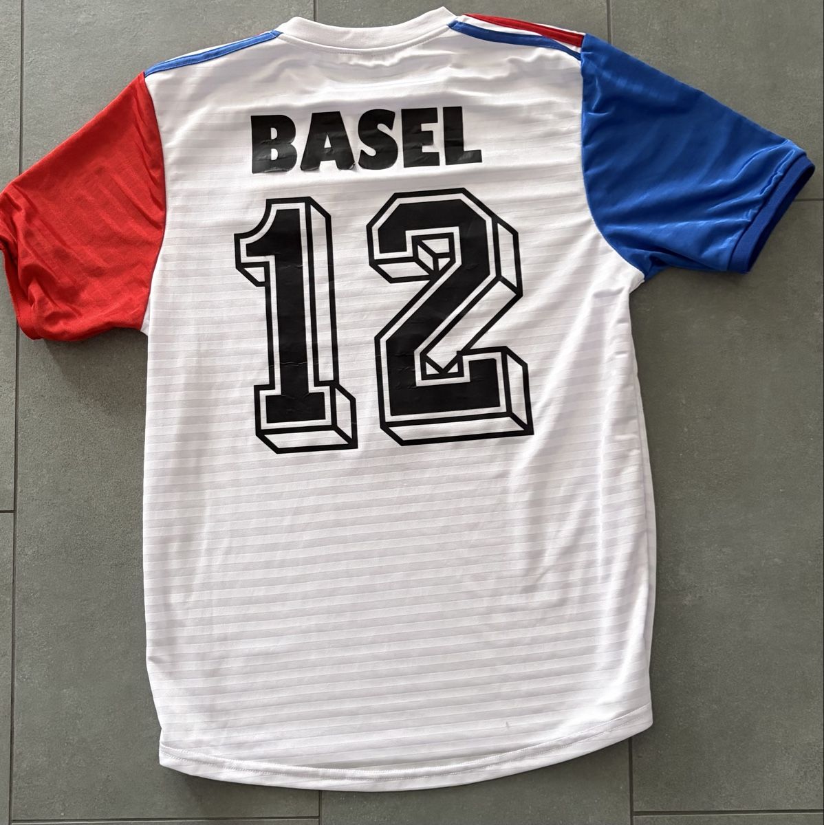 FC Basel Leibchen & Hosen: FC Basel Spezial-Trikot MK – Gebraucht aus Reinach BL von NICI116 1
