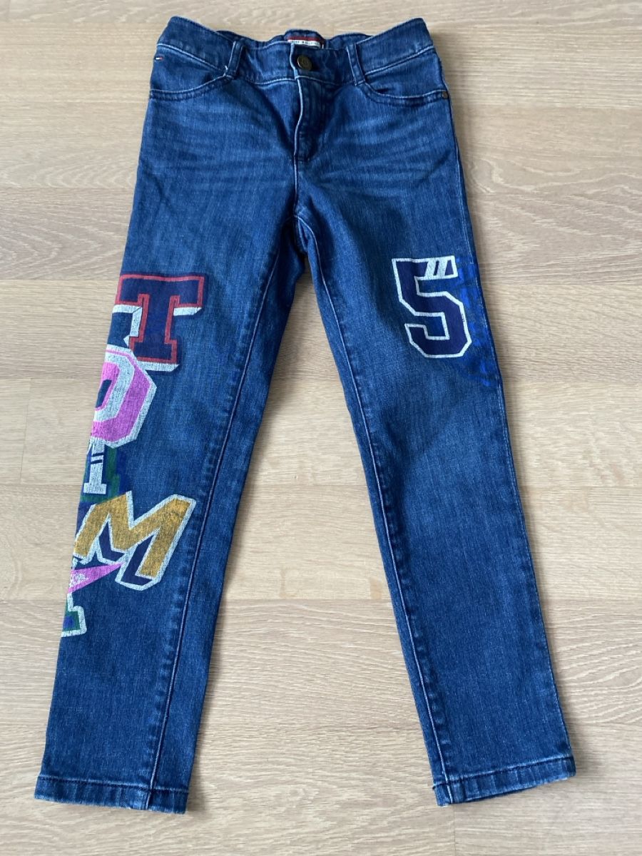 Tommy Hilfiger Hosen: Jeans 116 - 122 von Tommy Hilfiger – Gebraucht aus Hergiswil NW von mar_js5v 1