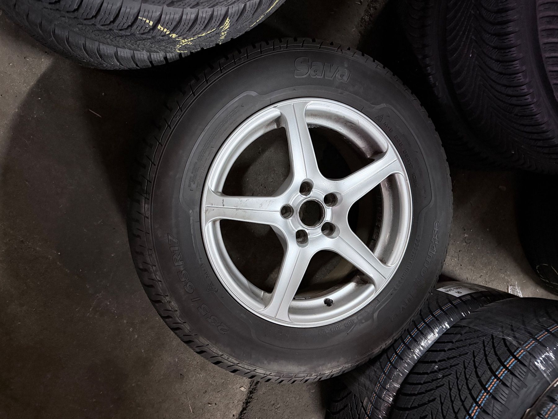 Pneumatici & Ruote complete: Volvo XC60 Winterrad – Usato da Kräiligen venduto da tisala 8