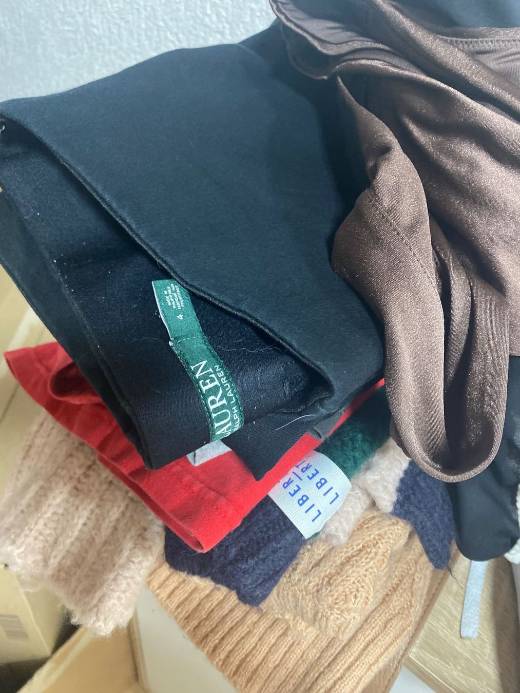 Lotti di vestiti: Kleiderpaket Gr.34-36. – Usato da Bösingen venduto da Trigusik 5