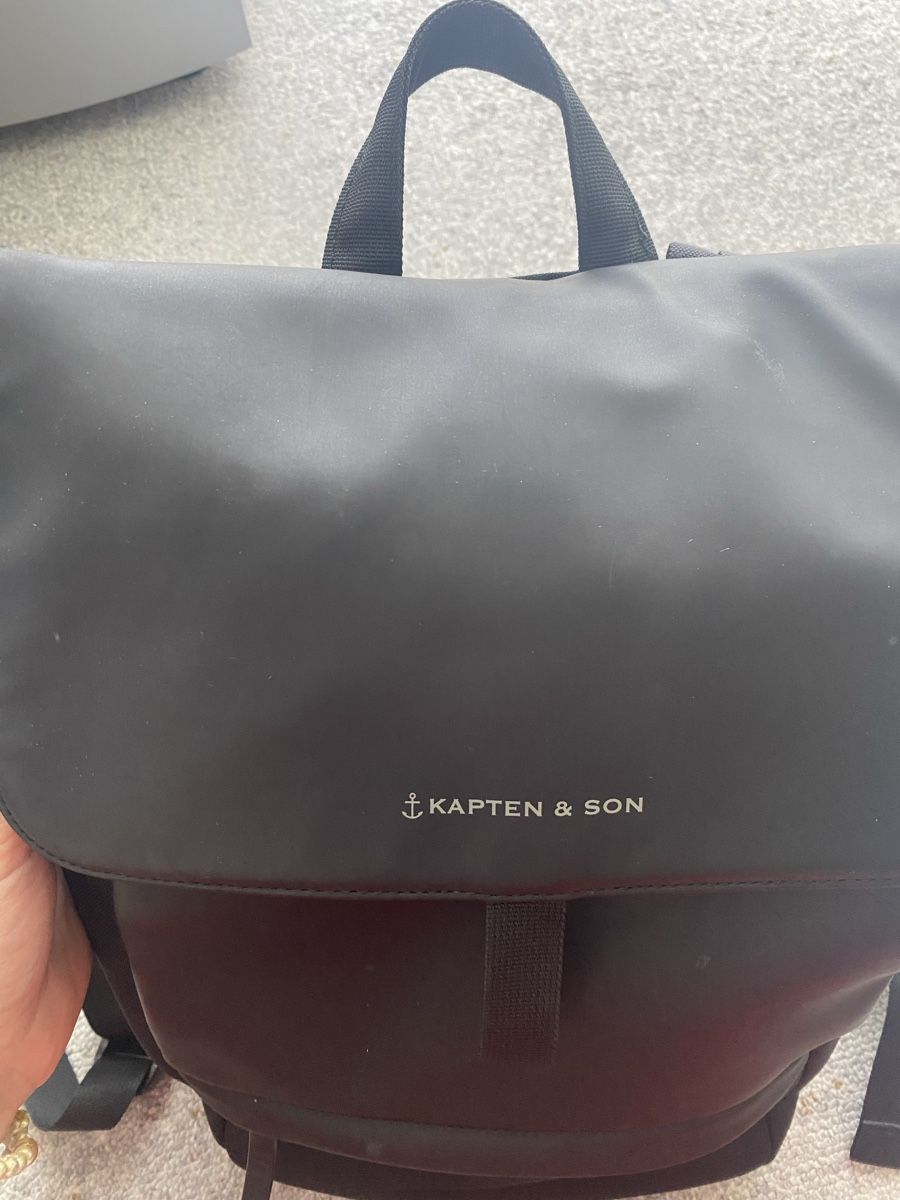 Kapten & Son Zaini: Kapten & Son Rucksack, Modell Fyn, Schwarz – Usato da Rickenbach Sulz venduto da mir_5z2z 3