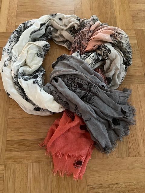 Codello Foulard & Sciarpe: "CODELLO" Schal – Nuovo (secondo la descrizione) da Walenstadt venduto da ricamul 7