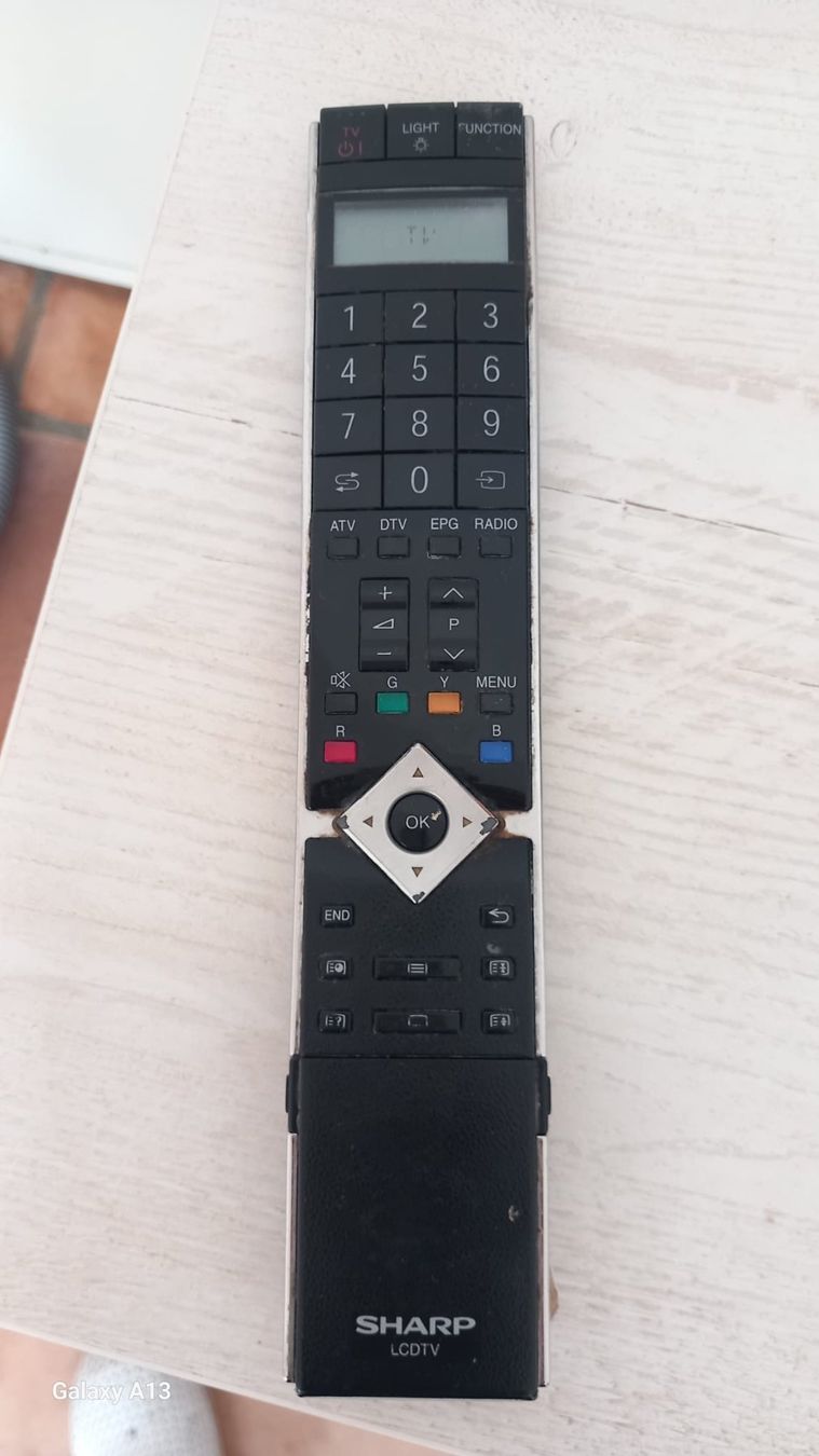 Sharp Appareils TV: Ich verkaufe einen gebrauchten Sharp Aquos Fernseher. – Défectueux à Zürich par vit_hhl7 5