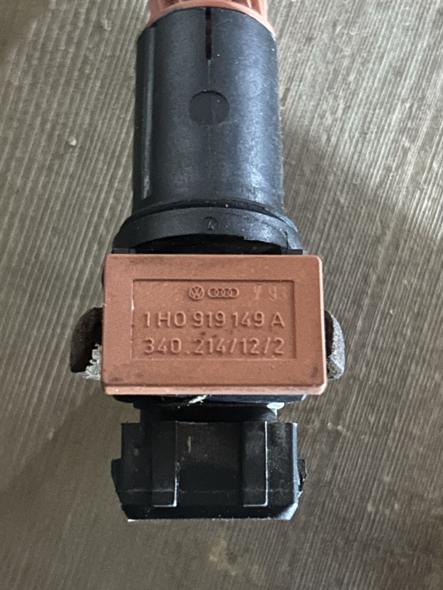 VW Alle Autoersatzteile: VW Golf2 Getriebe Wegstreckensensor – Gebraucht aus Gampelen von ste_r6hj 1