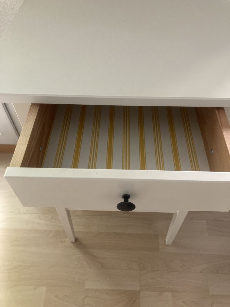 Comodini: Nachttisch Ikea weiss Hemnes – Usato da Hinwil venduto da sonja2891 3