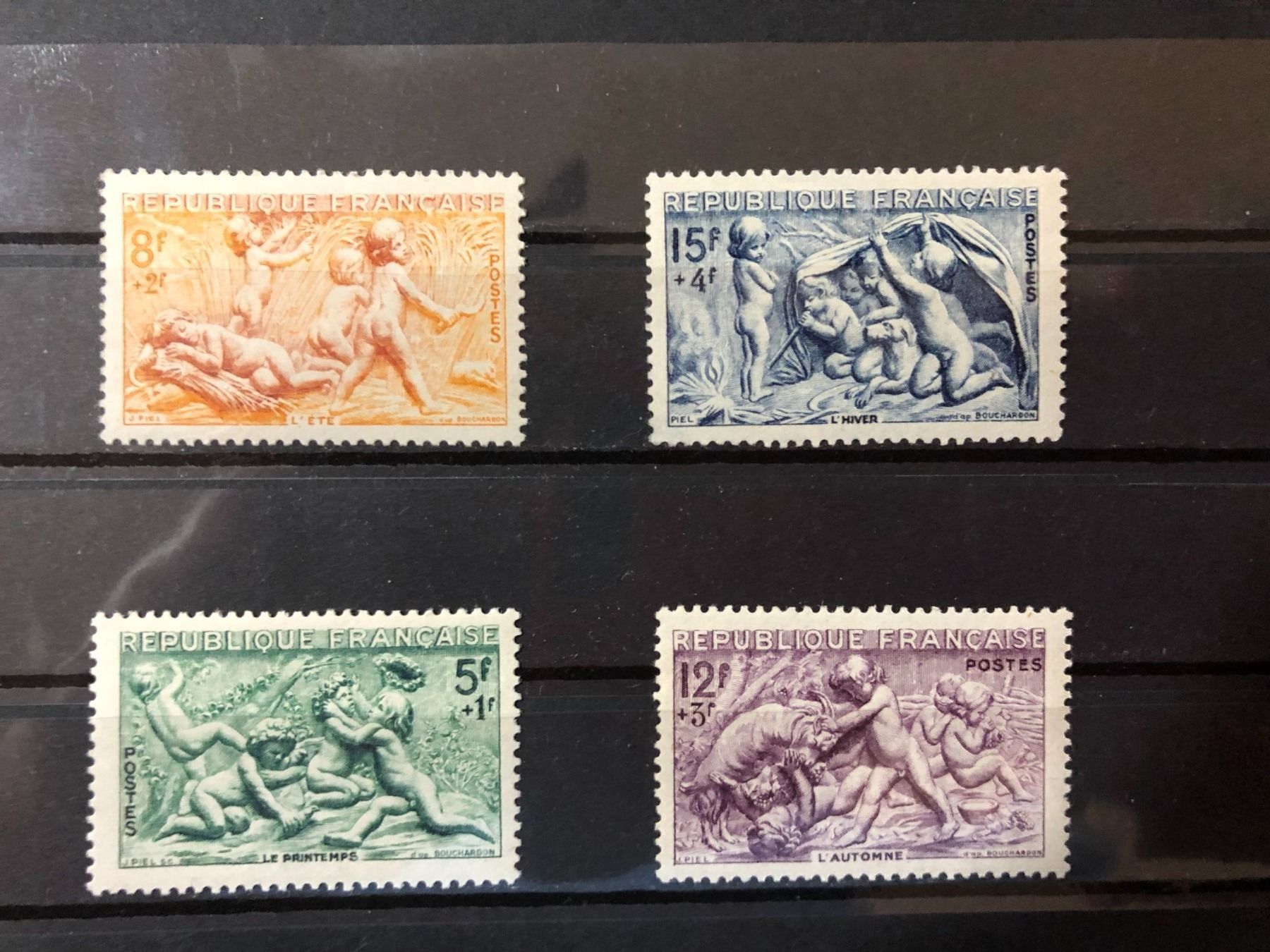 Tutti i francobolli: Série complète saison bas-reliefs 1949** – Nuovo e nell'imballaggio originale da Lausanne venduto da ffhoud
