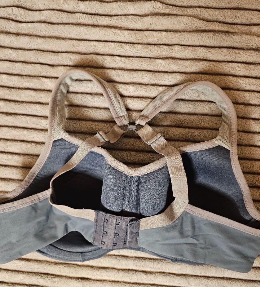Altra biancheria intima: Grauer Sport BH, Grösse 70C – Usato da Kaisten venduto da saleforfun 2