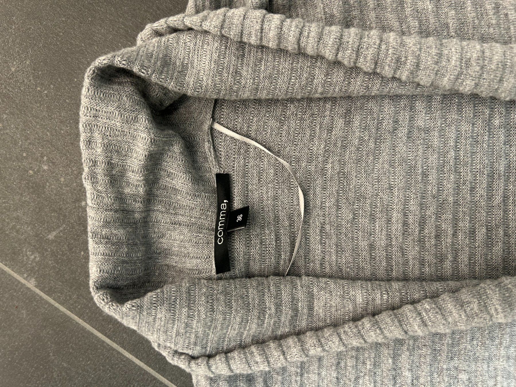 Comma Giacche: Strickjacke Comma – Usato da Mörel venduto da jac_rq58 3