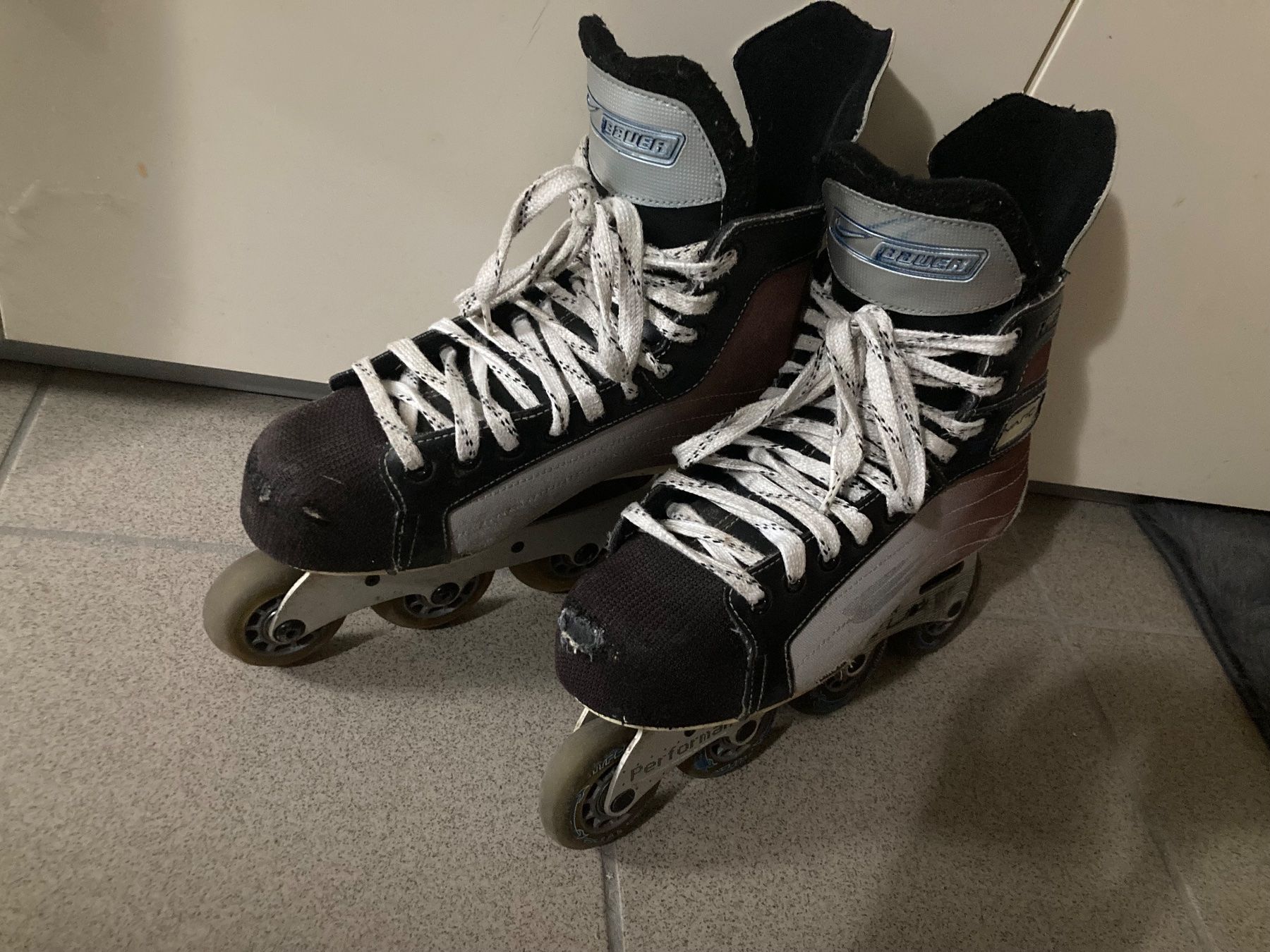 Bauer Inline-Skating & Rollschuhe: Bauer Inline Hockey Skate gr. 41-42 – Gebraucht aus Camorino von Vasal 2