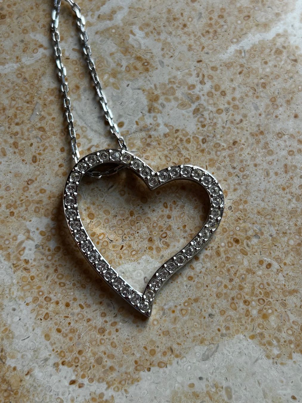 Swarovski Colliers: Swarowski-Herzkette (38cm) – D'occasion à Laufen par Bellavitaboom 4