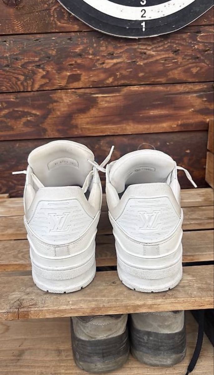 Louis Vuitton Chaussures hommes: Scarpe Louis Vuitton – D'occasion à Mesocco par chr_9plc 2