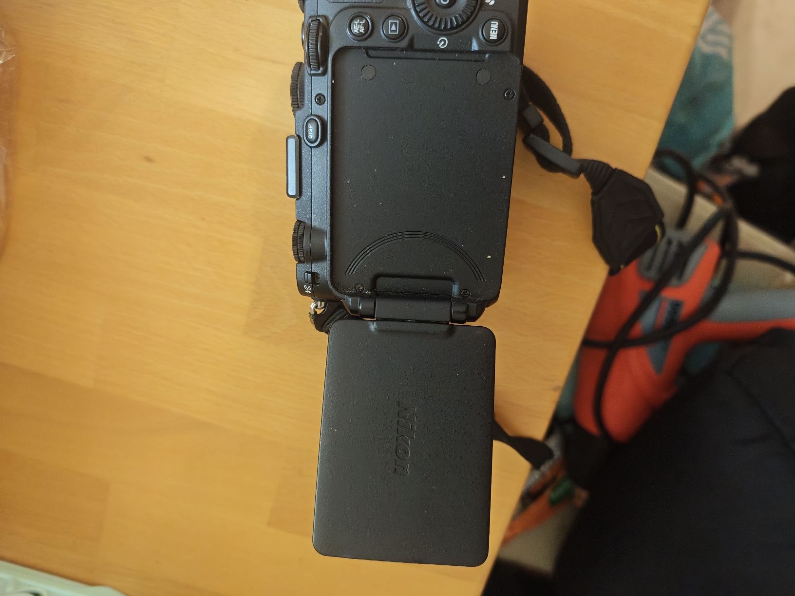 Nikon Fotocamera: Nikon Coolpix P7700 – Usato da Sarnen venduto da Laut_musik 4