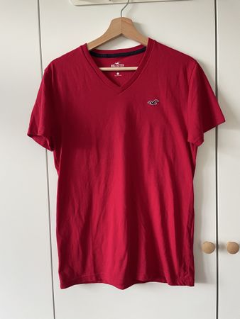 Hollister T-Shirt Rot V-Neck Gr. S