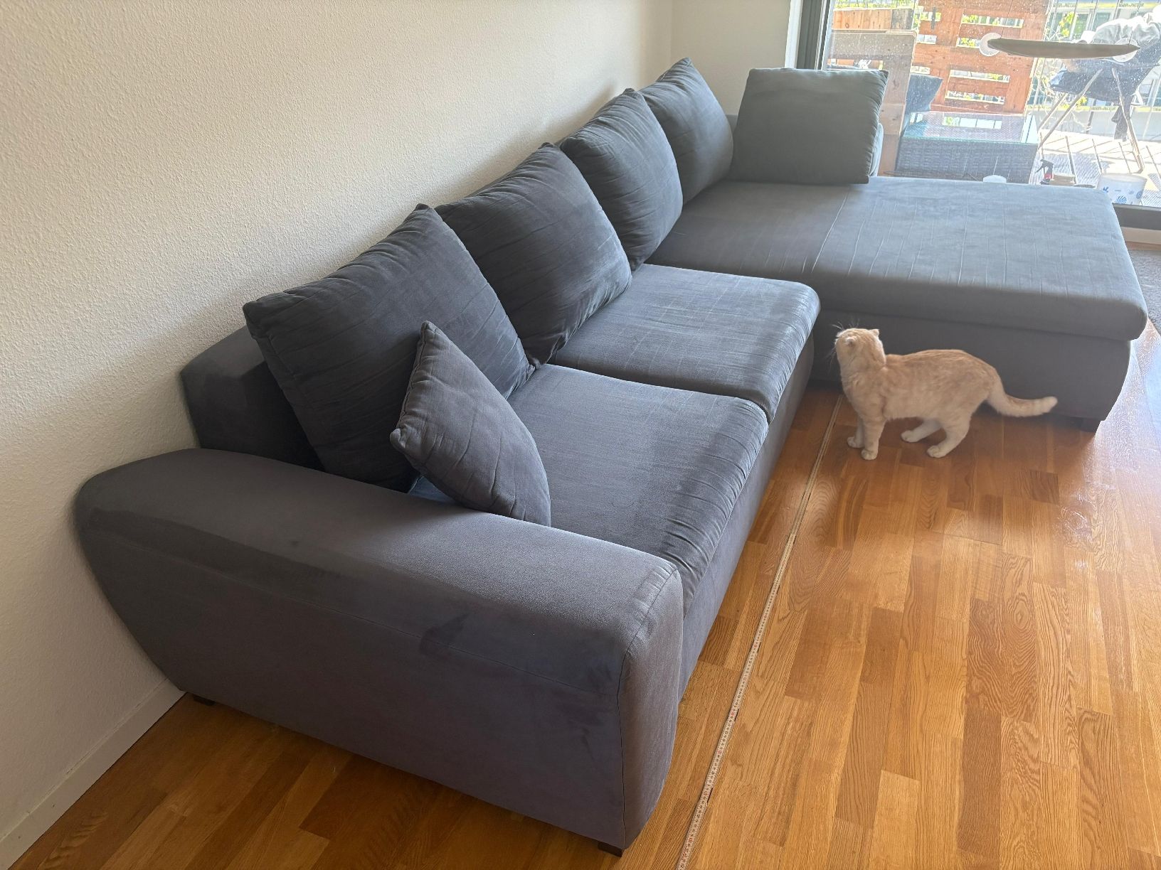 Divani: Gemütliches Ecksofa in Grau mit Schlaffunktion, Top Zustand – Usato da Winterthur venduto da rom_whb5 6