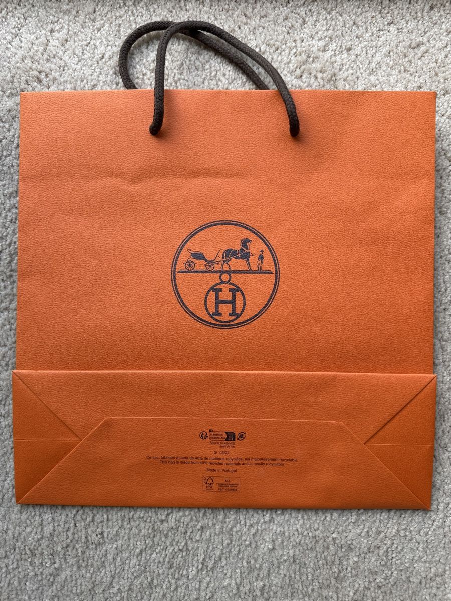 Hermès Borse: Hermès Papiertragetasche, neuwertig, – Nuovo (secondo la descrizione) da Küsnacht ZH venduto da Nano_zh 1