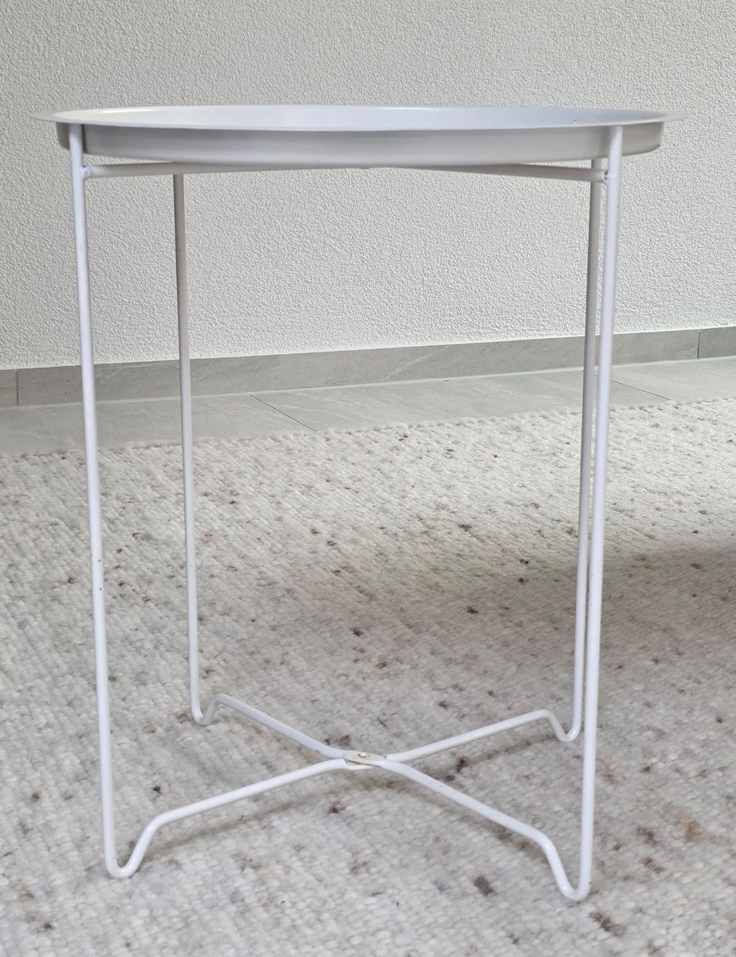 Tavoli: Beistelltisch rund weiss Metall  – Usato da Rheinsulz venduto da Dred 1