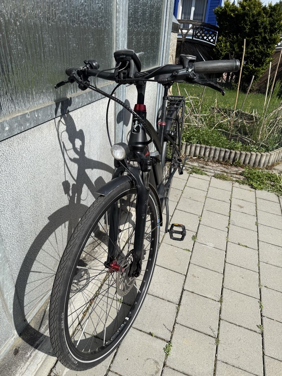 Bosch Vélos: Sinus E-Bike mit Bosch Motor – D'occasion à Oberentfelden par speed_71