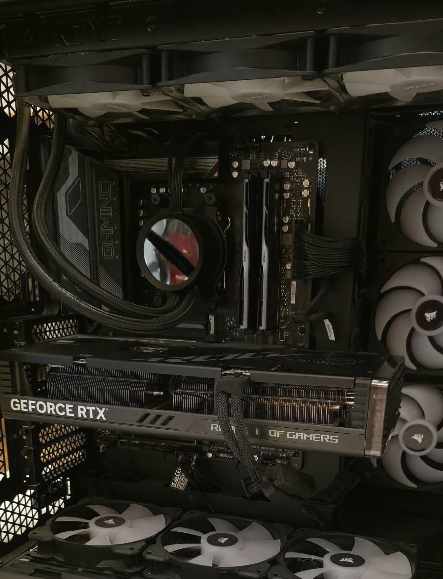 PCs: Gaming PC High End – D'occasion à Niederweningen par era_s96g