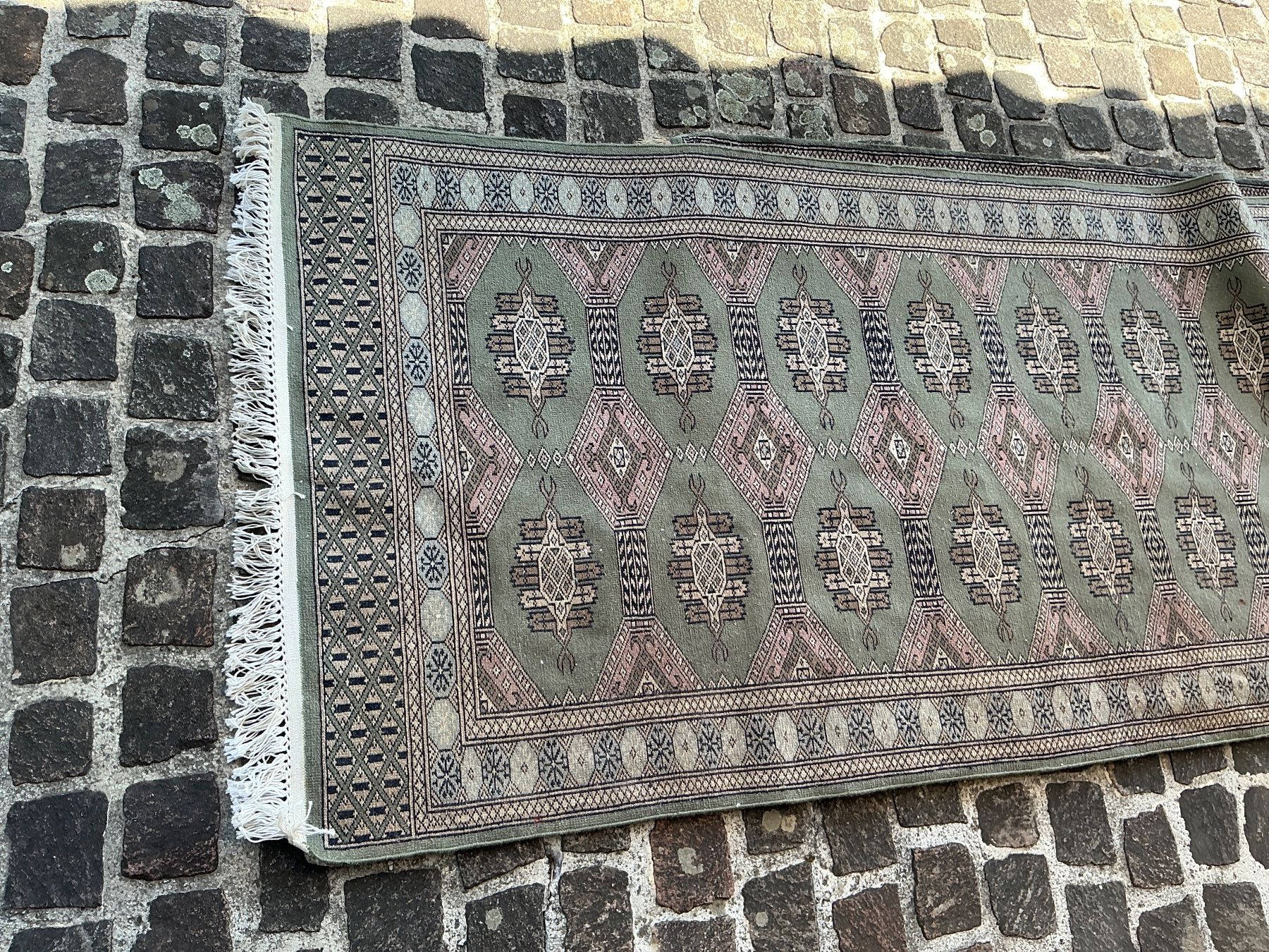 Tappeti: Teppich orientalisch 100% Wolle – Usato da Rupperswil venduto da Vertigo6 3
