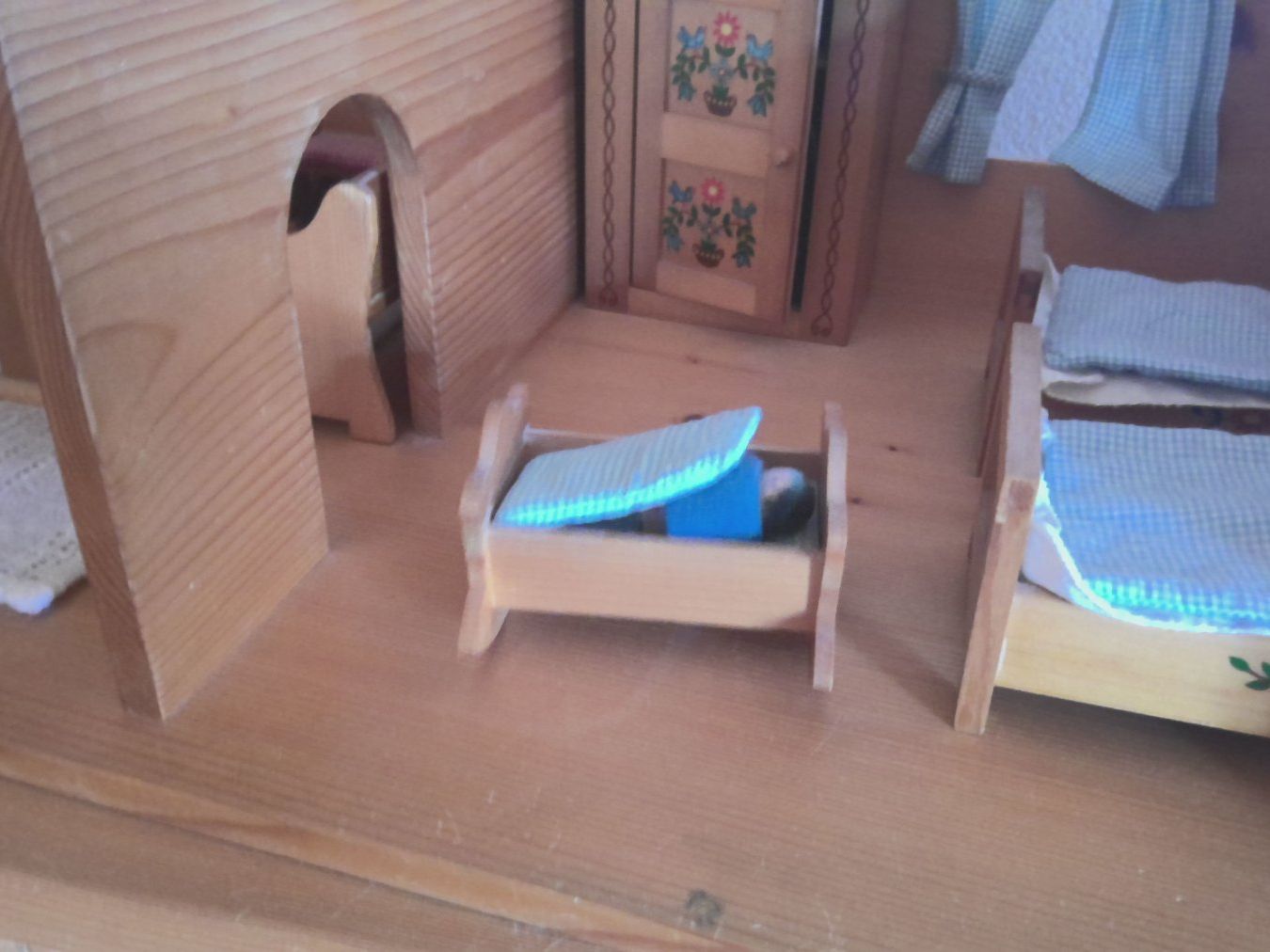 Case e mobili per bambole: Puppenstube Heimatwerk, handgemachte Möbel – Usato da Uster venduto da Esther_Hagmann 3