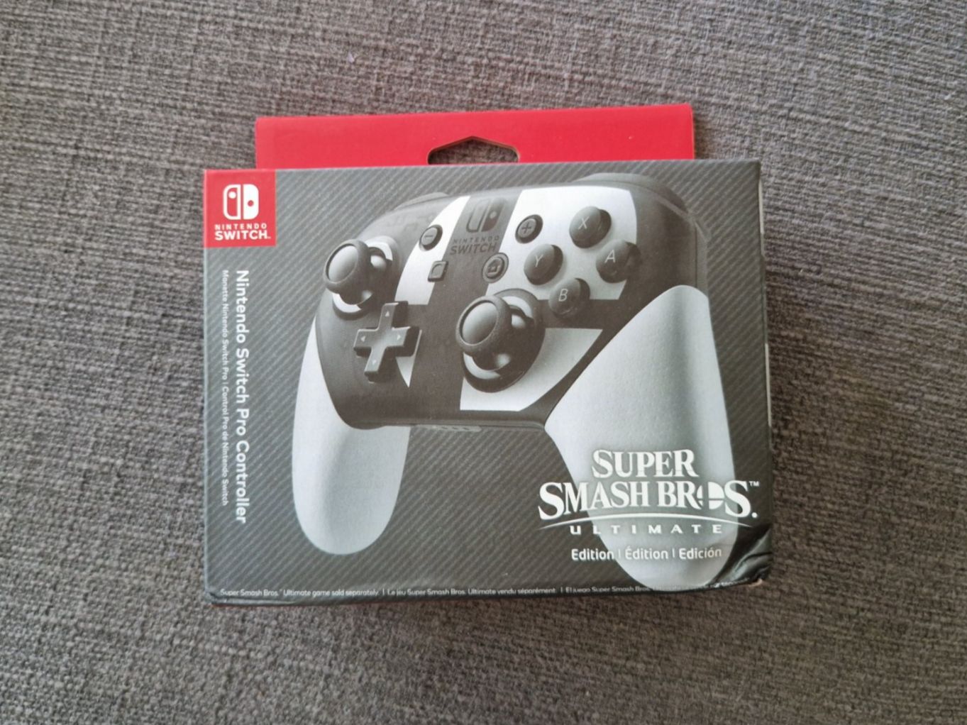 Nintendo Controller: Original NINTENDO Switch Pro Controller (fabrikneu, OVP) – Neu und originalverpackt aus Uster von
