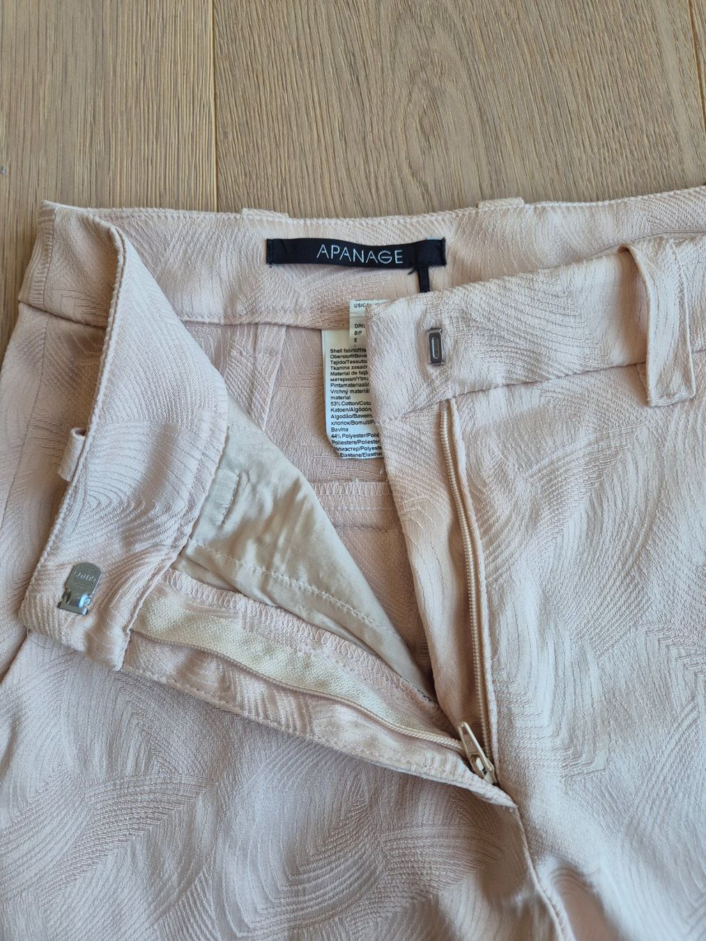 Pantaloni: Apanage Hose, Gr. 34/36, apricot – Usato da Goldau venduto da simona.dettling 1