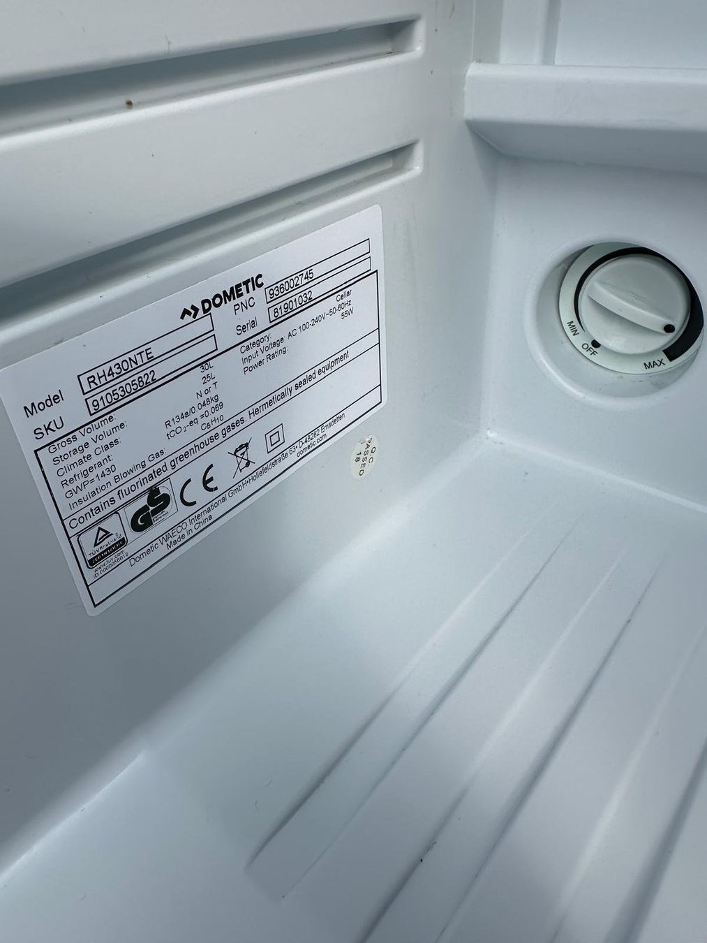Kühlschrank: Minibar Dometic RH 430 NTE – Gebraucht aus Spreitenbach von Space_X 7