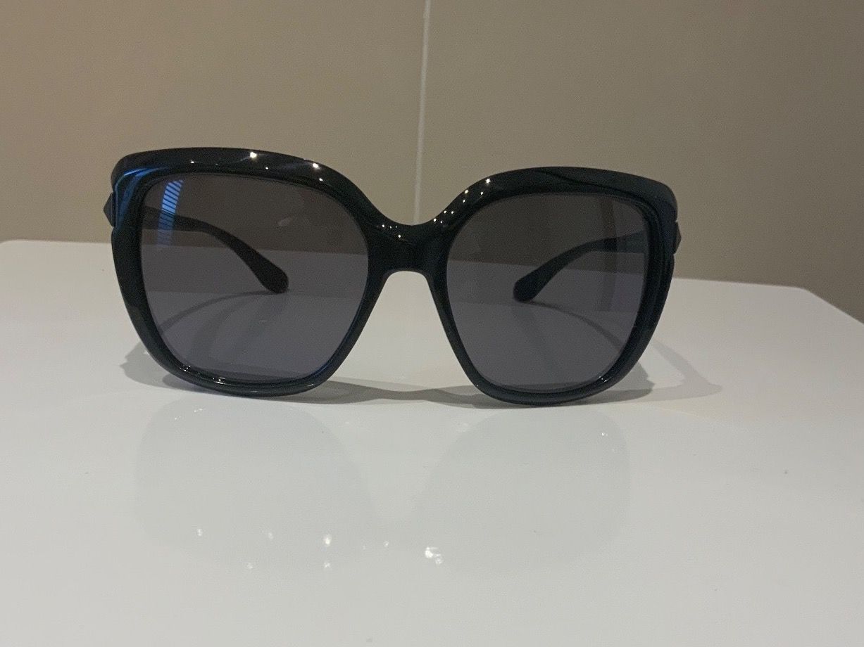 Valentino Occhiali & Lenti: Valentino lunettes – Usato da Vandoeuvres venduto da Boussy74
