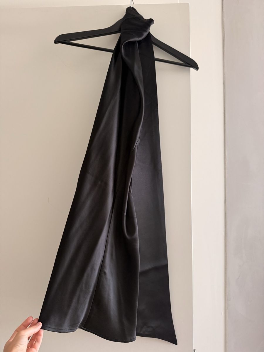 Kleider: Saulee Black Silk Waist Bow Size 0 – Neu und originalverpackt aus Meilen von tan_v628