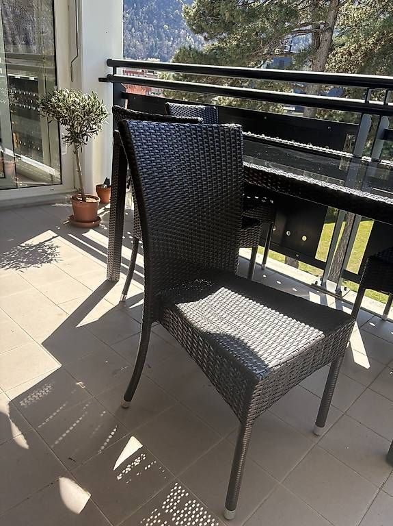Sedie: 4 chaises en résine tressée – Usato da Martigny venduto da ritonlgazon 3