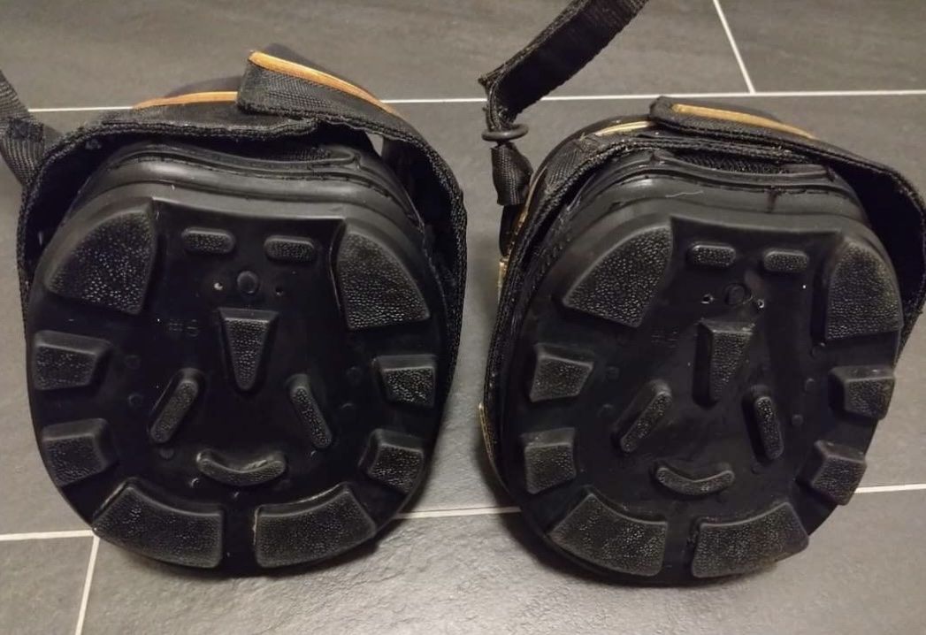 Scarpe per cavalli: Easyboot Trail taille 9 -paire en parfait état – Nuovo (secondo la descrizione) da Corsier-sur-Vevey venduto da ced_5tc2 1