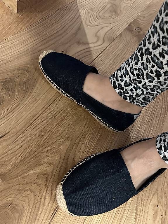 Scarpe da donna: Neue Ushuaia Schuhe gr.40 – Usato da Flawil venduto da PWMU 3