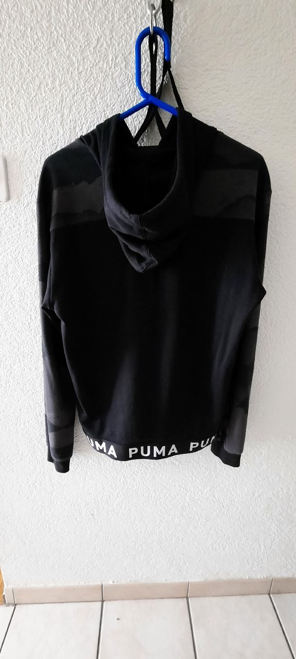 Puma Maglioni & Felpe: hoodie élastique puma avec capuche – Nuovo (secondo la descrizione) da La Chaux-De-Fonds venduto da titi117suisse 1