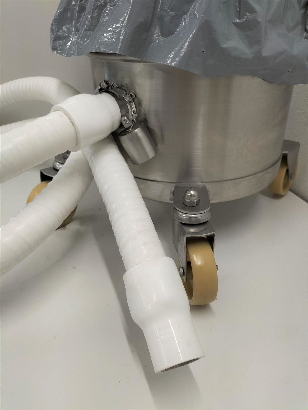 Accessori da laboratorio: Nilfisk IVT 1000 CR – Usato da Niederdorf venduto da LeptonAG_Labor 4