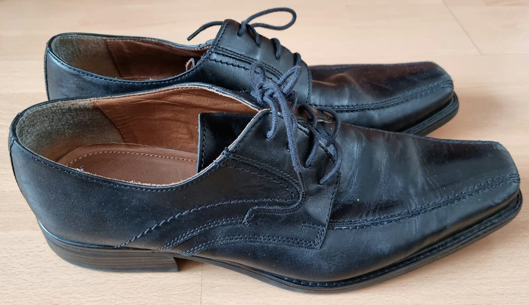 Scarpe da uomo: Herrenschnürschuhe – Usato da Schwanden i. E. venduto da romikh