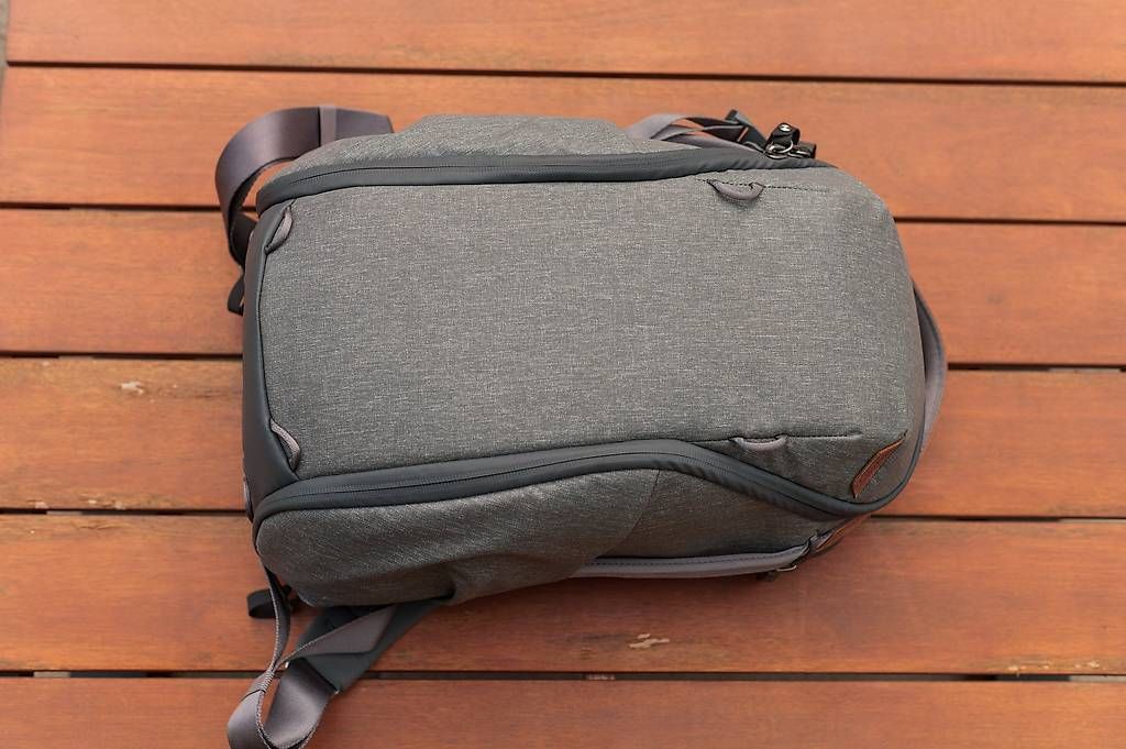 Peak Design Zaini: Peak Design Everyday Zip 15L Ash – Usato da Winterthur venduto da _cyb3r-w0lf_ 1