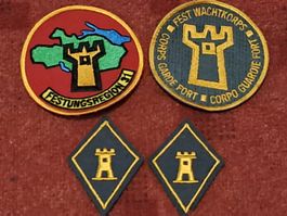 Lot von 4 Abzeichen der FWK,  Festung Wacht Korps