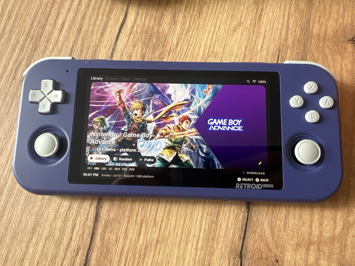 Retroid Console: Retroid Pocket 3 Plus - Mit Tasche und Grip – Usato da Dübendorf venduto da takuya951753 1