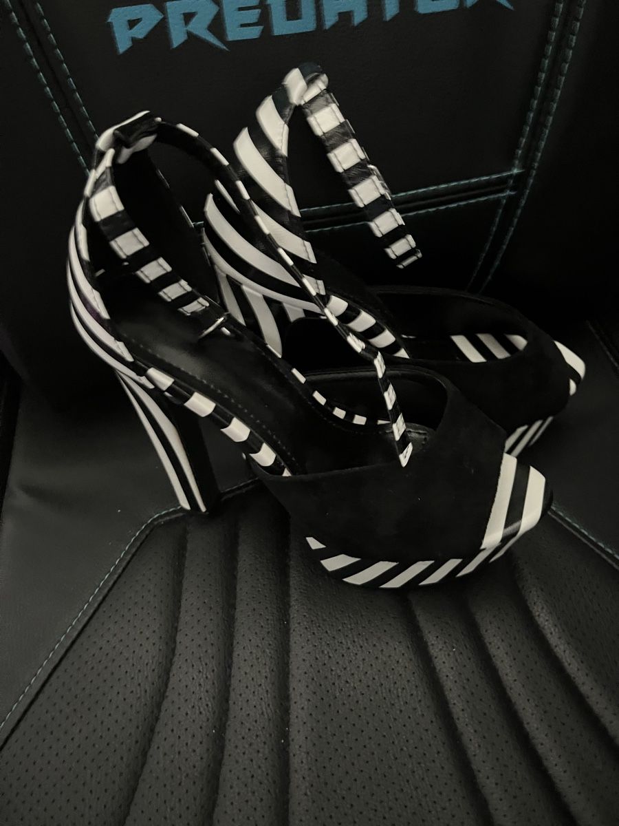 Scarpe da donna: Schwarz weiße high heels neu – Nuovo e nell'imballaggio originale da Biberist venduto da sai_bw7l 1