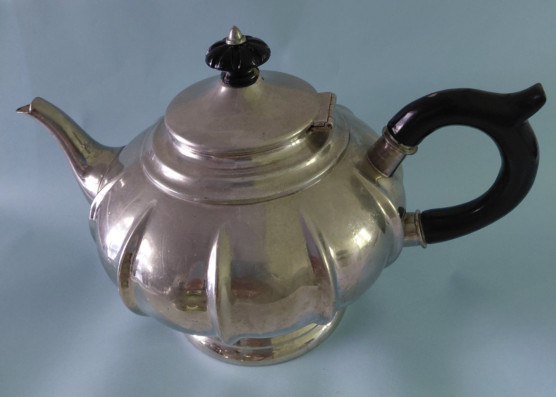 Set di piatti: Ensemble Tee/Kaffekrug und Zuckerschale – Usato da Zürich venduto da Rosys 1