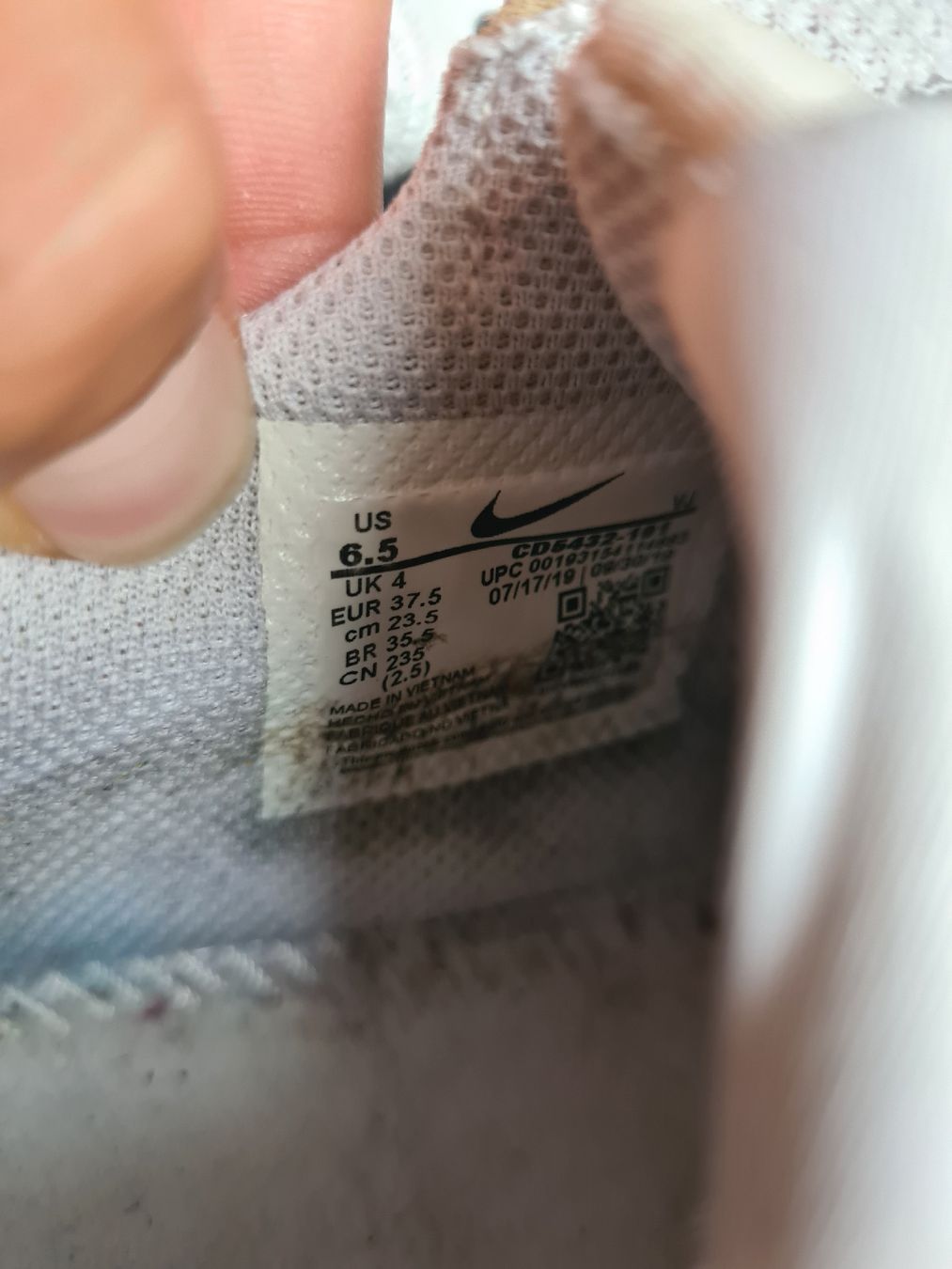 Nike Scarpe da donna: Nike air max 37.5 – Usato da Penthaz venduto da flo_6cvf 4
