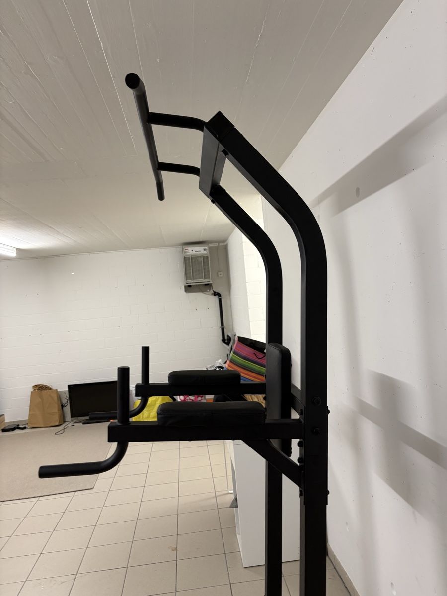 Decathlon Hometrainer: Training Station 900 pull-up dip station black – Nuovo (secondo la descrizione) da Küsnacht ZH venduto da las_w8st 3
